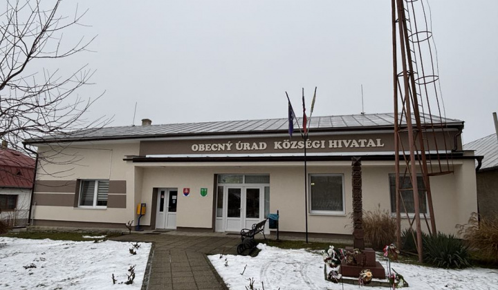 Fotka - Zníženie energetickej náročnosti Obecného úradu v obci Strážne